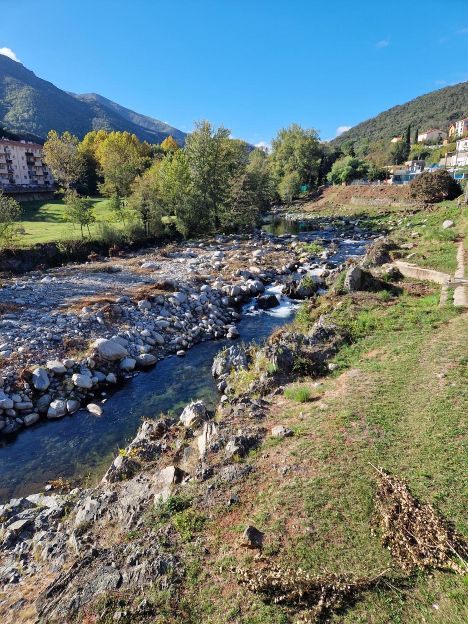 Appartement Amelie Les Bains Au Pied Des Thermes Exterior photo