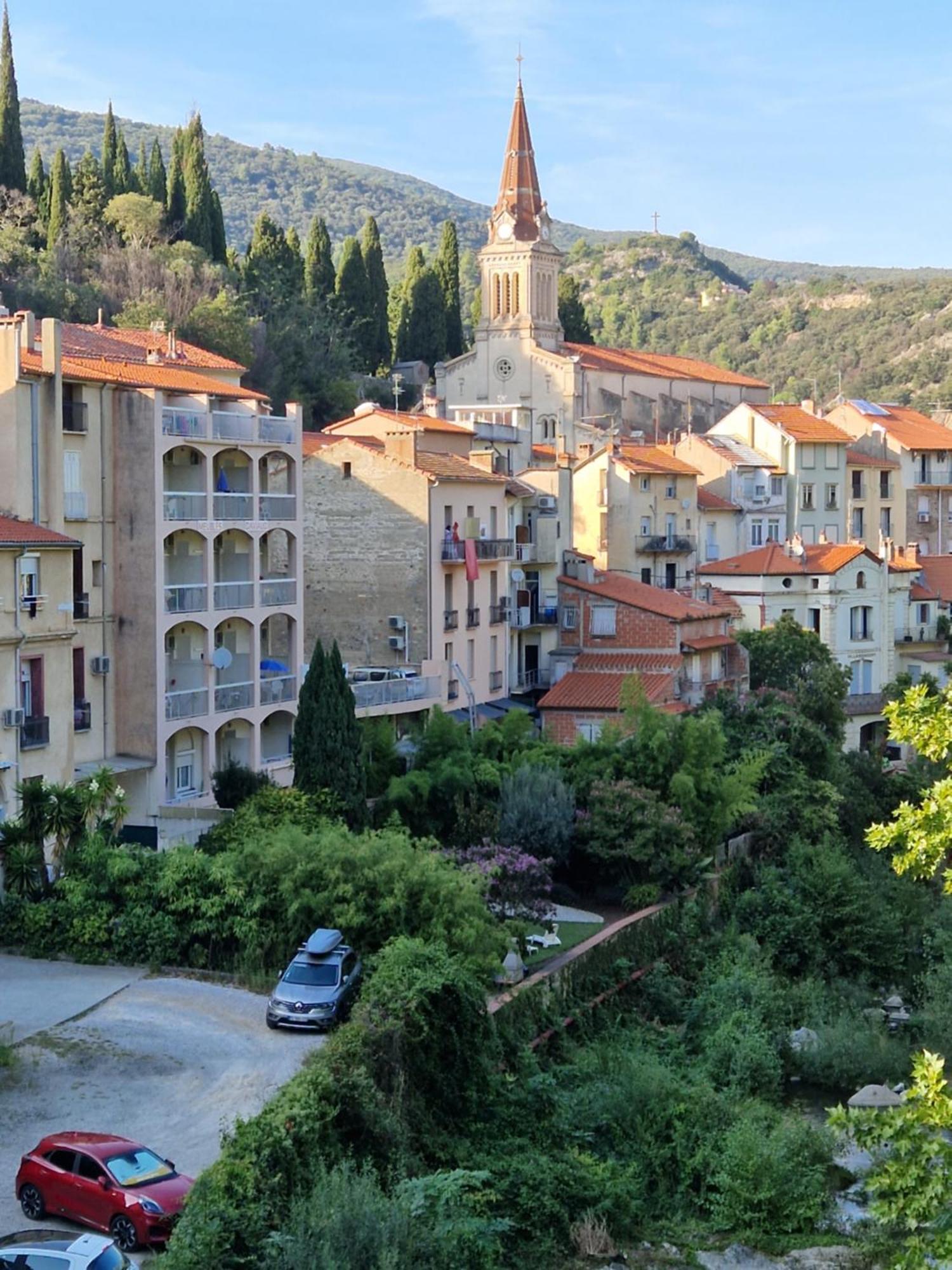 Appartement Amelie Les Bains Au Pied Des Thermes Exterior photo